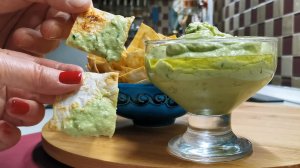 Быстрый и Полезный ПЕРЕКУС на скорую руку! ЗАКУСКА из лаваша и авокадо за 10 минут.mp4