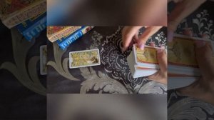 Расклад таро « Сожалеет ли он о том, что вы расстались"