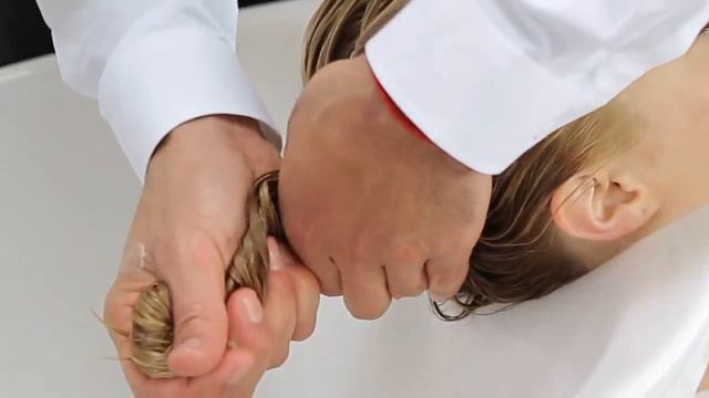 Kutiz beauté - Hydration Hydrating Mascara - www.kutiz.com.br смотреть онлайн