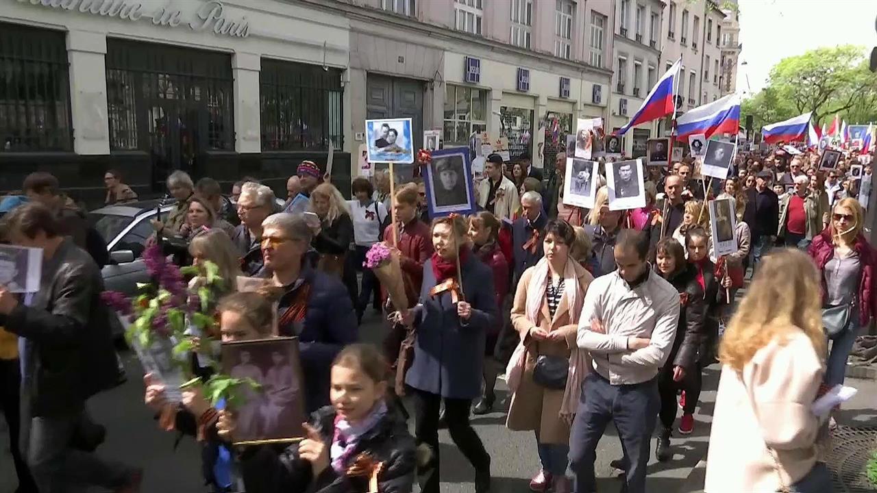 Акцию "Бессмертный полк" подхватили тысячи людей во всем мире