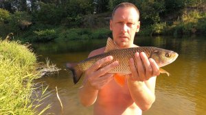 "Голавль на Кузнечика" или как простым способом ловить рыбу С Удочкой по Саратовской области