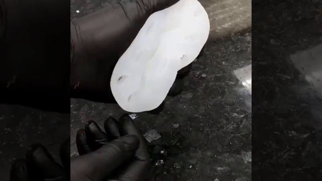 Голубика из шоколада