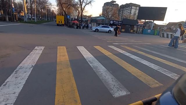 WALK AROUND BISHKEK🇰🇬 KYRGYZSTAN ASIA MALL. ПРОГУЛКА ПО БИШКЕКУ АЗИЯ МОЛЛ АХУНБАЕВА БЕЛИНКА БГУ