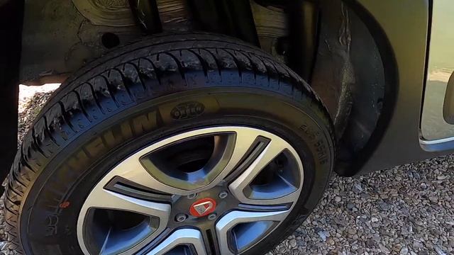 2019 Dacia Sandero Stepway Techroad silver смотреть онлайн