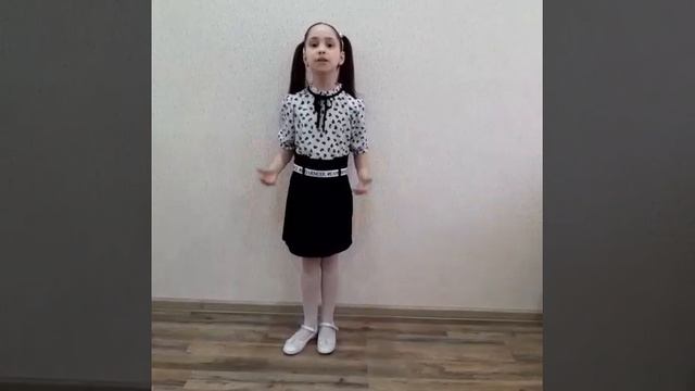 "Жучок", автор Л.Квитко (перевод С. Маршака ). Читает Полина Пугач. Театральная студия "Пармин" смотреть онлайн