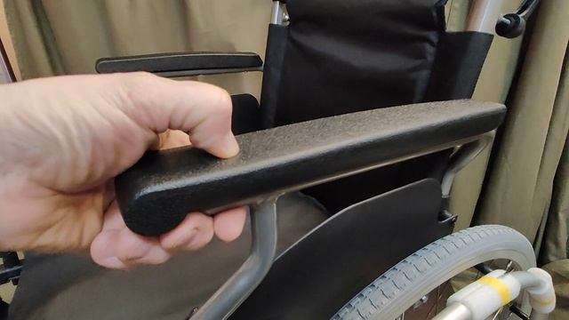 Кресло коляска для дома и улицы Omega 230. смотреть онлайн