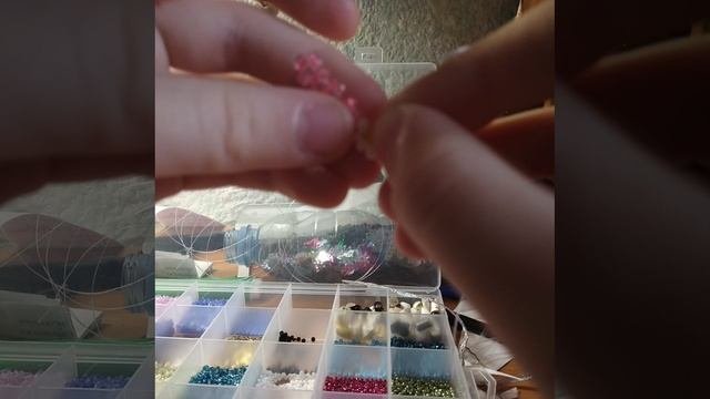 колечко с ромашкой
из бисера