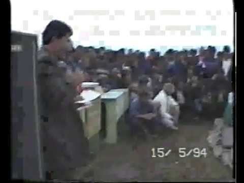 На ковре Владимир Юмин и Шамиль Нажмудинов. с.Караузек 14 -15 май 1994 год .