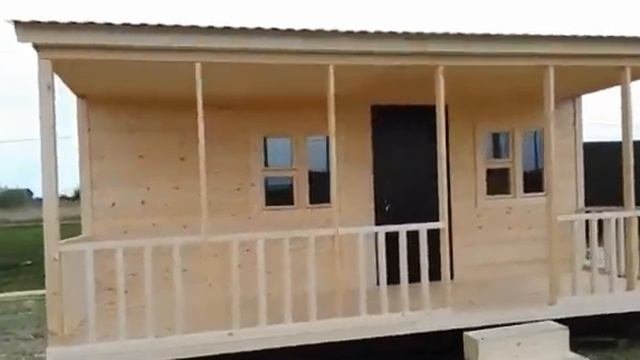 Бытовка с верандой от производителя компании Евробытовки / Дачные бытовки под ключ