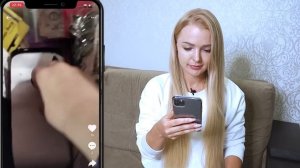 СМОТРЮ ВИДЕО своих ХЕЙТЕРОВ в LIKEE / Алиса Лисова ЛАЙКИ