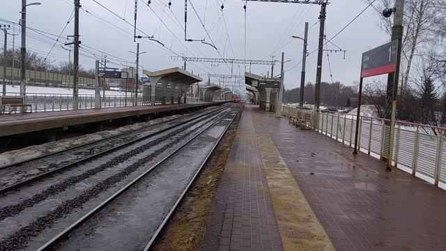 "Знакомая Ласточка!" Скоростной электропоезд ЭС1П-013 "Ласточка-премиум"№707Ч Москва-Нижний-Новгоро смотреть онлайн