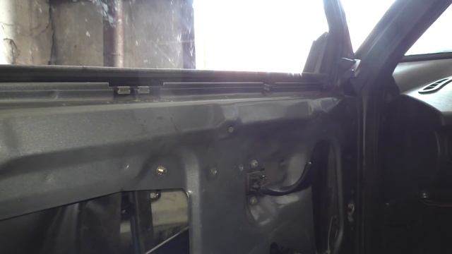 Замена стекла двери на ВАЗ 2114, 2115, 21099 и 2109 смотреть онлайн