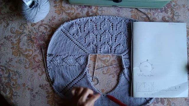 Красивая летняя кофточка с ажурной спинкой//реглан сверху // связать очень просто👍