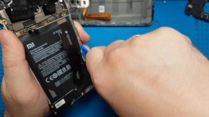 Замена батареи POCOPHONE F1 battery replacement