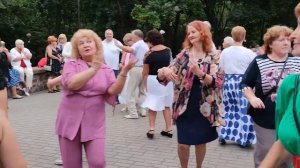 Гомельский парк, вспомним Лето 2022...знакомство с ТАНЦОРАМИ.