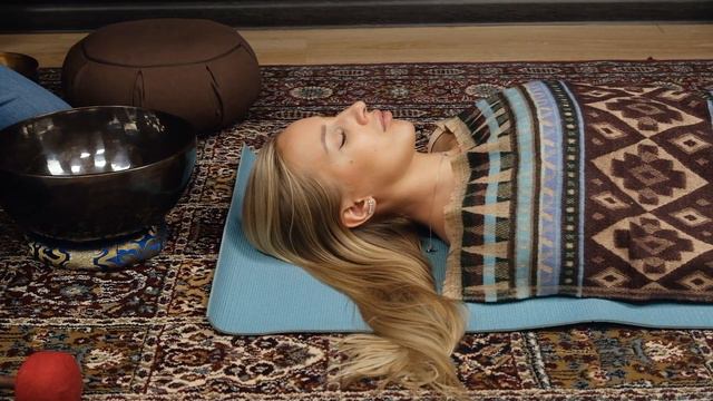 Подготовка к проведению массажа поющей чашей