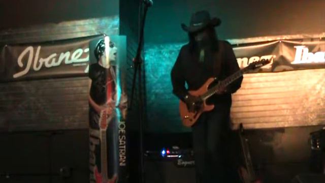 Larry Mitchell Plays Live at Music Power смотреть онлайн