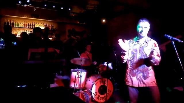 Дыра В Стене смотреть онлайн