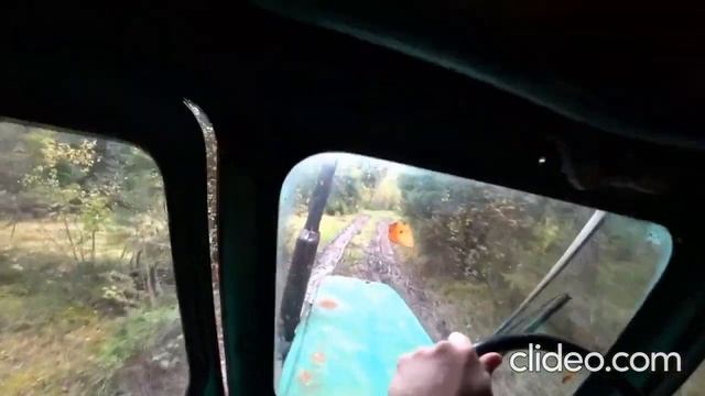 Мутные Замуты тестируют свой трактор на проходимость