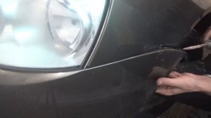 Как снять передний бампер, Лада Приора.