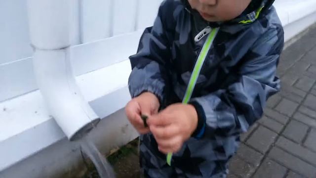 Дети под дождем или куда смотрят родители)) смотреть онлайн