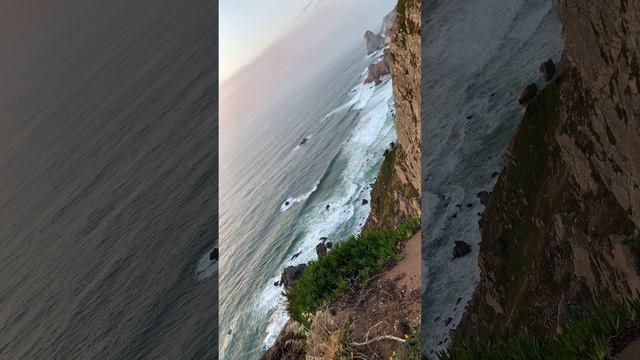 Waves in the Atlantic Ocean at Cabo da Roca