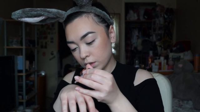 NEW L'Oreal Highlighting Glow Drops Review // Caroline Mystee смотреть онлайн