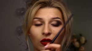 КАК ПРАВИЛЬНО КРАСИТЬ НАВИСШЕЕ ВЕКО?️?️