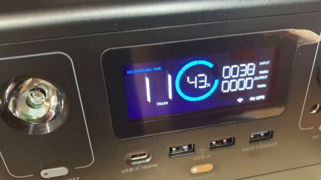 Солнечная электростанция на балконе. Подключение солнечной панели к EcoFlow River Pro. 20.01.23 смотреть онлайн