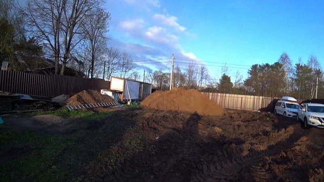 НОВЫЙ ДОМ!!! Серия 22/100. Начинаю копать фундамент. Проблемы с септиком. смотреть онлайн