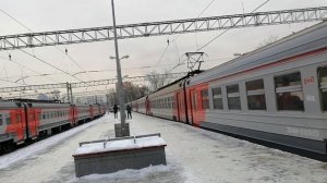 Электропоезд ЭД4МК-0085 сообщением Москва "Курская" - Захарово.
