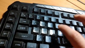 Залипание клавиш - ремонт клавы. Исправление и починка продавленой клавиши и ремонт от залипания.
