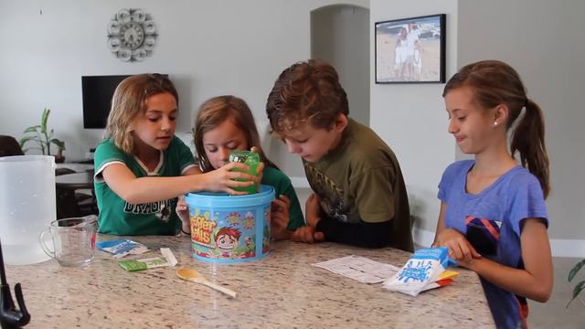 FRIENDS DAY TOGETHER | We Are The Davises смотреть онлайн