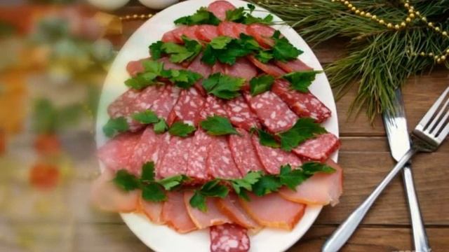 Праздничные нарезки мясные, сырные, колбасные, рыбные, овощные, фруктовые и ассорти. 50 вариантов.