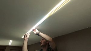 Как зарезать поликарбонат ножнями при установке натяжного потолка с световыми линиями