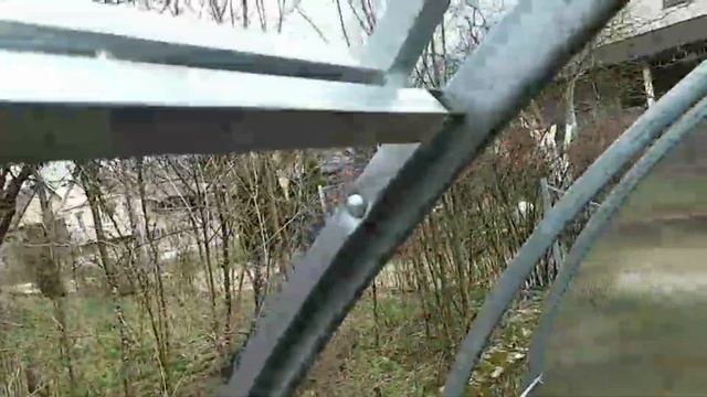 Установка форточки в теплицу с автоматическим открыванием