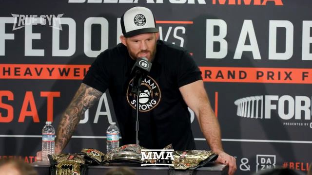 Я даже не вспотел / Пресс-конференция Райана Бейдера после боя против Федора Емельяненко смотреть онлайн