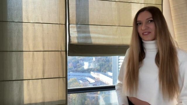 Екатерина спешит поделиться своей обновкой - новенькими стильными римскими шторами.