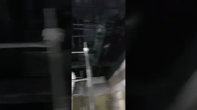 красим потолок чёрной водоэмульсионной краской краскапультомGraco mark5 смотреть онлайн