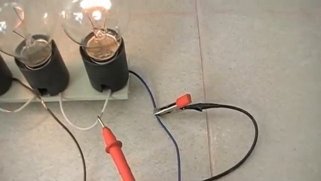 Электрическая загадка 2, распределение напряжения