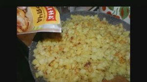 ПОРЕЖЬ ЕЁ КУБИКОМ! КАК ВКУСНО ПОЖАРИТЬ КАРТОШКУ!