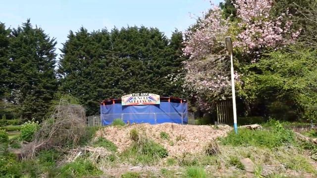 Brookside Miniature Railway | NOSTALGIC RIDE ON THE TRAIN! смотреть онлайн