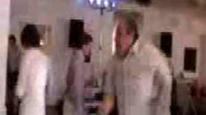 Танцующий тамада!