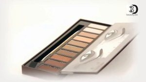 УНИВЕРСАЛЬНАЯ ПАЛЕТКА ТЕНЕЙ THE ESSENTIALS от CLARINS