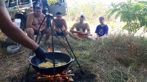 МАКАРОНЫ С ТУШЕНКОЙ В КАЗАНЕ НА КОСТРЕ РЕЦЕПТЫ СЮФ