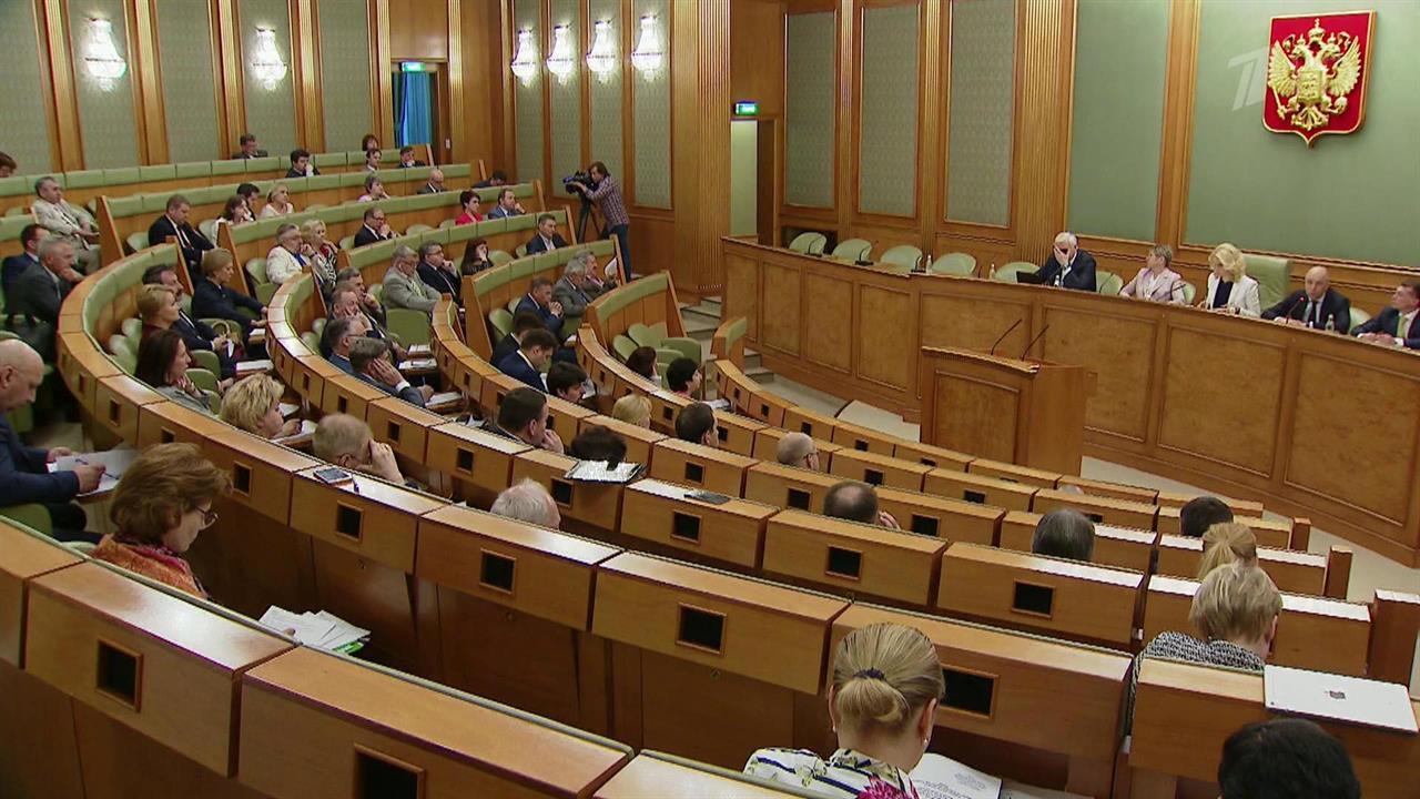 Правительство внесло в Государственную думу проект закона о повышении пенсионного возраста