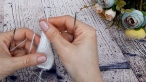 Вязаный заяц спицами. Мастер класс. Часть 2. Ушки.