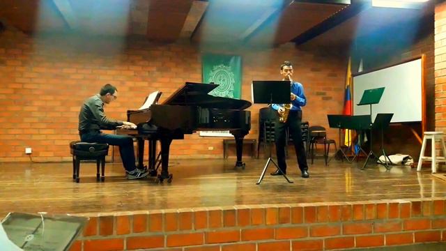 Anderson Sanchez - Erwin Schulhoff - Hot-Sonate 1mv смотреть онлайн