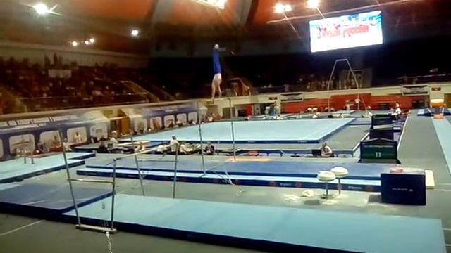 Никита Нагорный на перекладине смотреть онлайн