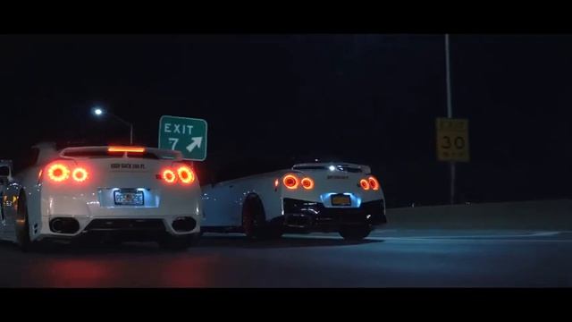 Nissan GTR R35  Звери вышли погулять